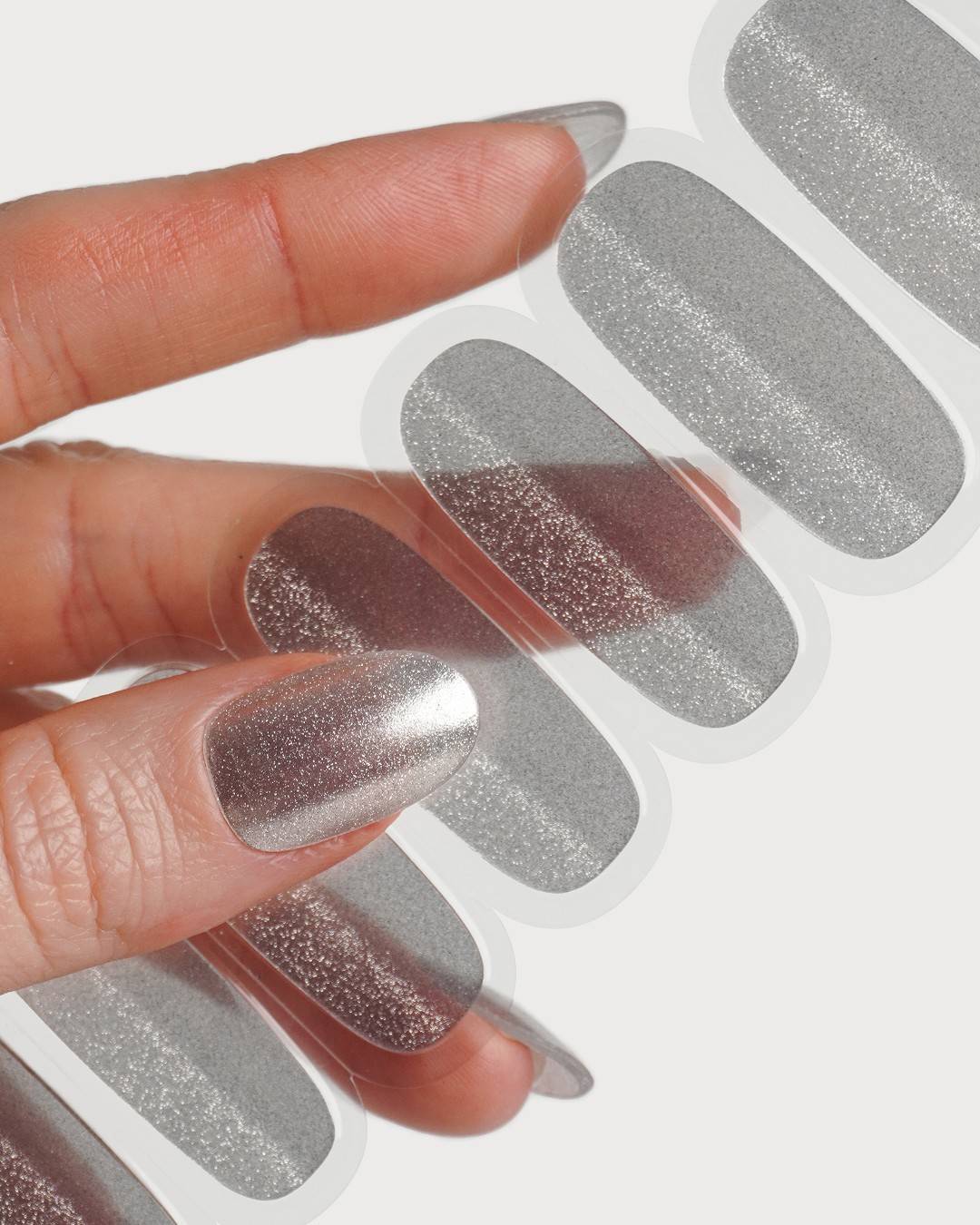 Silver Cat Eye UV Gel Strips - Image 4
